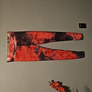 Butt lifting pink and black honeycomb leggings